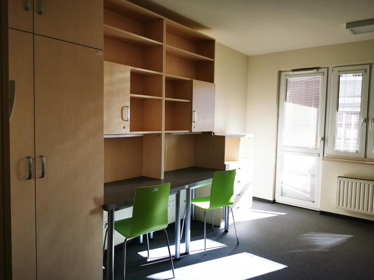 Dom Studencki Zaulek Hostel Krasków Εξωτερικό φωτογραφία