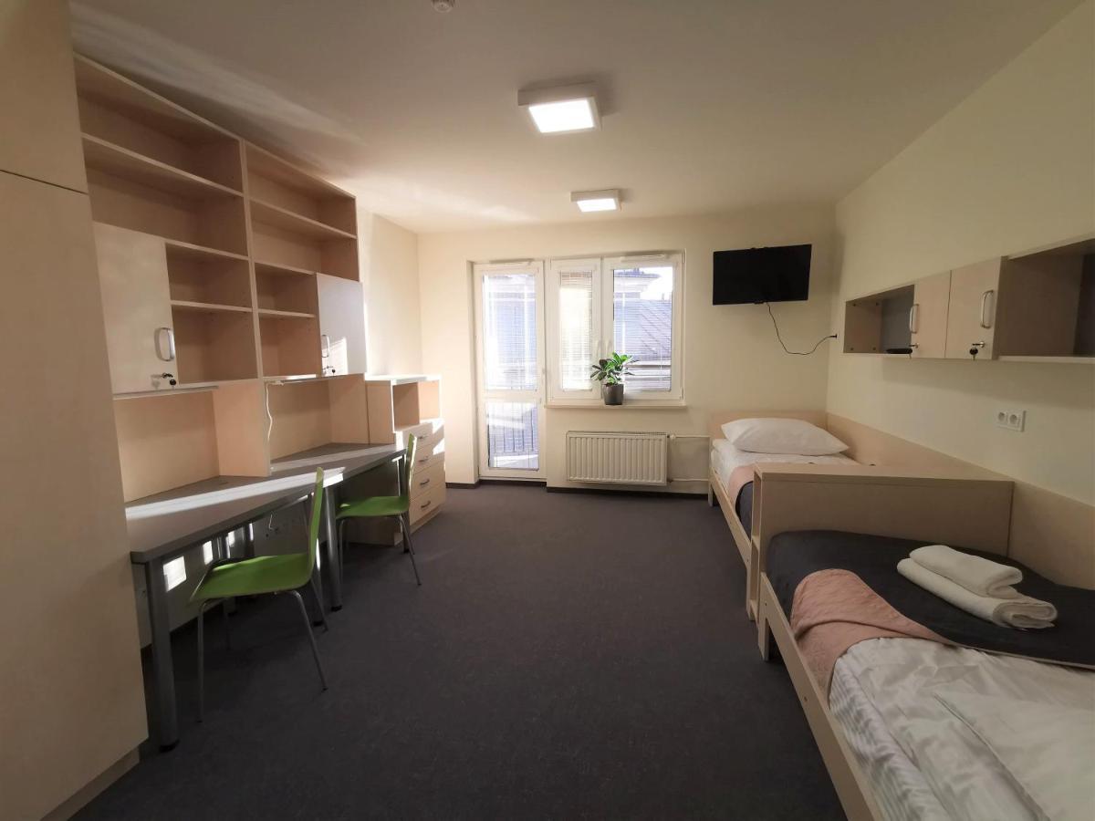 Dom Studencki Zaulek Hostel Krasków Εξωτερικό φωτογραφία